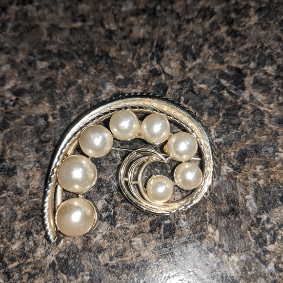 Star vintage Brooch.Great Condition - Picture 2 of 3